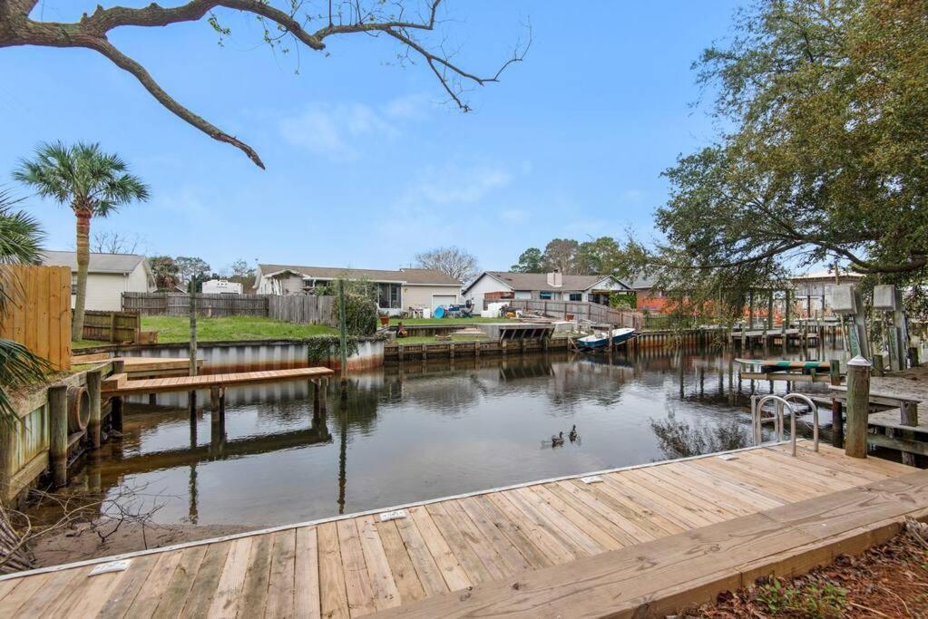 גולף בריז Gulf Brz-Beaches-Dwntwn Pns-Pet Friendly-Canal מראה חיצוני תמונה